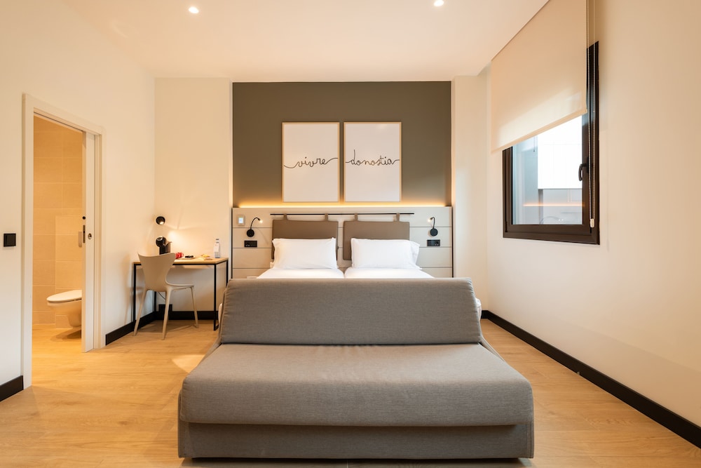 Habitación Deluxe del hotel Leonardo San Sebastián