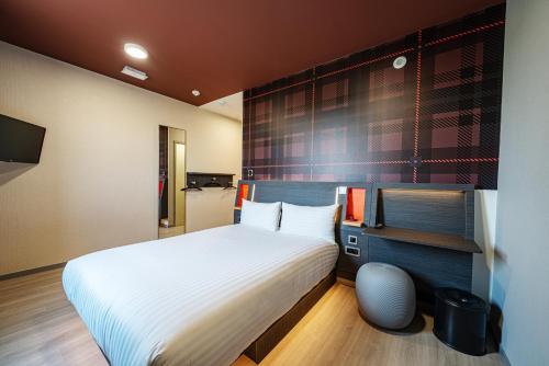 Habitación Doble adaptada para personas con movilidad reducida del hotel easyHotel Paris Charles de Gaulle Villepinte