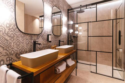 Habitación Doble Executive del hotel Boutique Cordial Plaza Mayor de Santa Ana. Foto 2