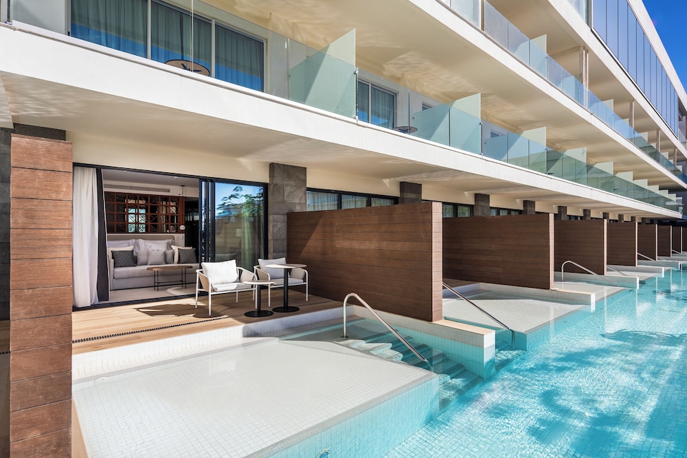 Habitación superior (Swim Up) del hotel Barceló Playa Blanca. Foto 4