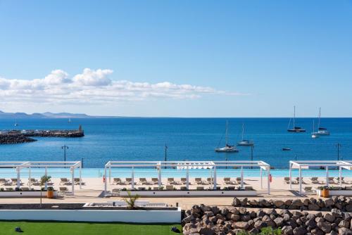Suite Junior Deluxe con vistas al mar del hotel Barceló Playa Blanca Royal Level Adults Only