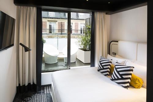 Suite con terraza del hotel Ekta. Foto 6
