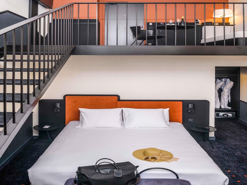Suite Junior Privilège con 1 cama King Size del hotel Mercure Bordeaux Centre Gare Atlantic. Foto 3