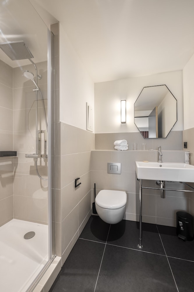 Habitación Classic con 2 camas individuales del hotel Mercure Bordeaux Centre Gare Atlantic. Foto 5