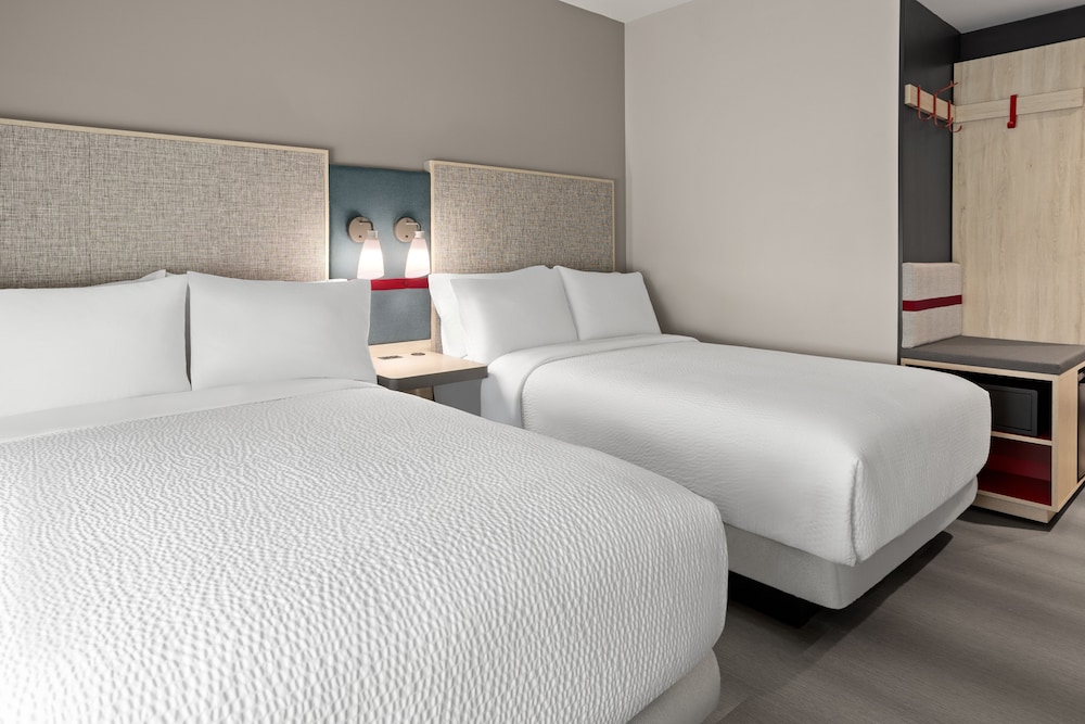 Habitación, 2 camas dobles, ducha adaptada (Communications, Mobility) del hotel Avid Brooklyn Dyker Heights, An Ihg. Foto 4