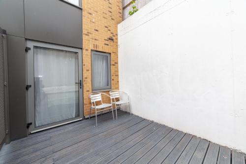 Estudio con terraza del hotel Camden Prime Apart. Foto 4
