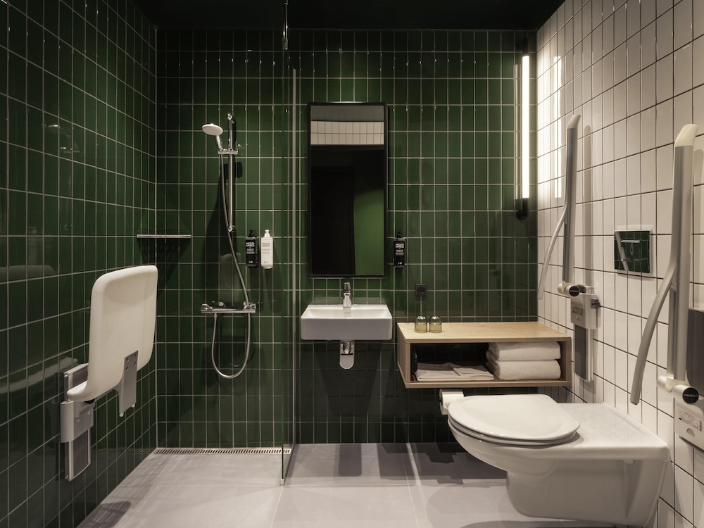 Habitación Estándar con 1 cama doble del hotel Ibis Styles Copenhagen Orestad. Foto 3
