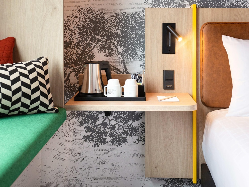 Habitación estándar, ideal para familias con 1 cama doble y 1 sofá - cama del hotel Ibis Styles Copenhagen Orestad. Foto 3
