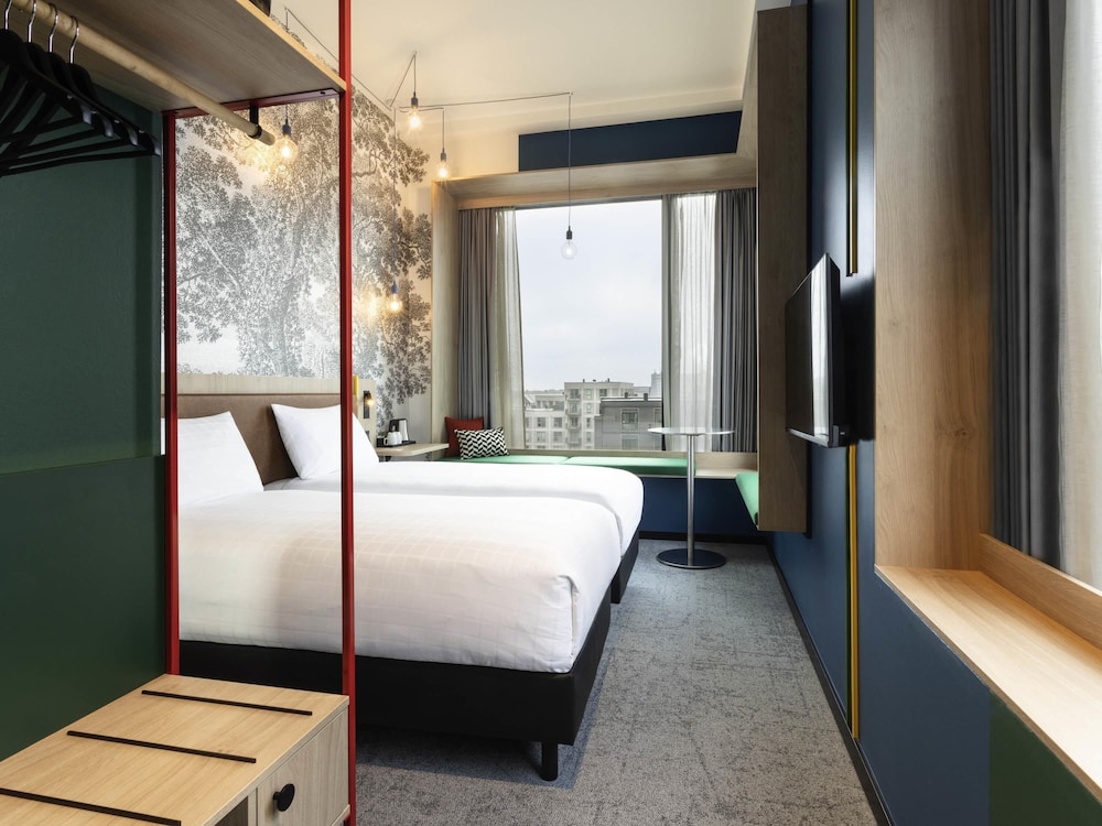 Habitación deluxe de esquina con 2 camas individuales del hotel Ibis Styles Copenhagen Orestad