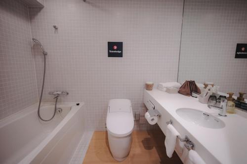 Habitación Individual Estándar del hotel Travelodge Honmachi Osaka. Foto 4