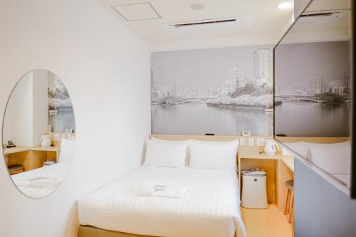 Habitación Doble Superior del hotel Travelodge Honmachi Osaka. Foto 9