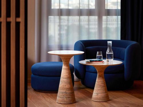 Suite Esquinera L'Atelier con vistas a las azoteas de París del hotel So/ Paris