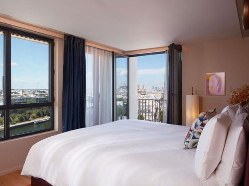 SO Paris Presidential Suite - Panoramic view del hotel So/ Paris. Foto 2