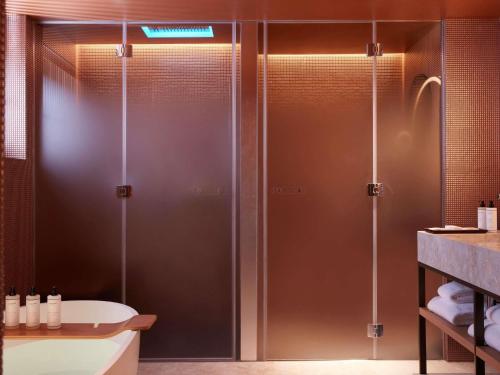 SO Paris Presidential Suite - Panoramic view del hotel So/ Paris. Foto 6