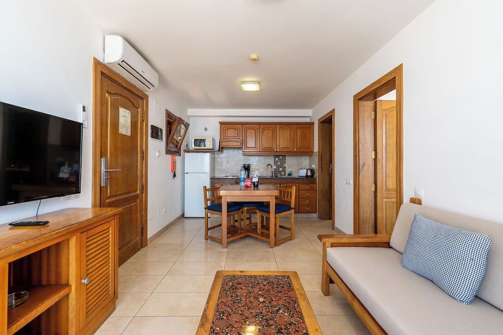 Apartamento Vista Mar Con Cocina Premium 2 Camas individuales del hotel Servatur Jb - Adults Only. Foto 2