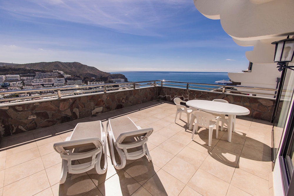 Apartamento Vista Parcial Mar Con Cocina 1 habitación 2 Camas individuales del hotel Servatur Jb - Adults Only. Foto 2