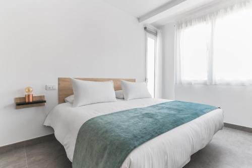 Estudio con balcón del hotel Open Sea Suites. Foto 32