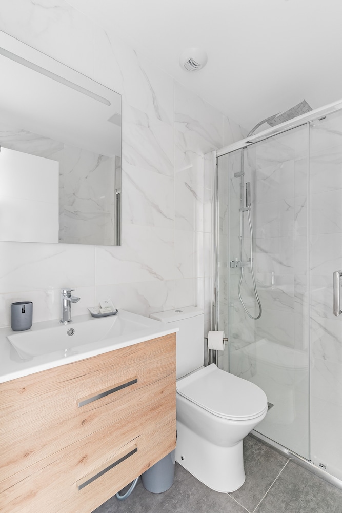 Estudio básico (102) del hotel Open Sea Suites. Foto 7