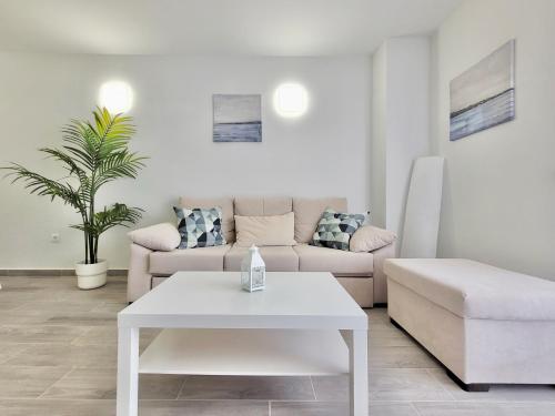 Apartamento con vistas laterales al mar del hotel La Hoya 29. Foto 9