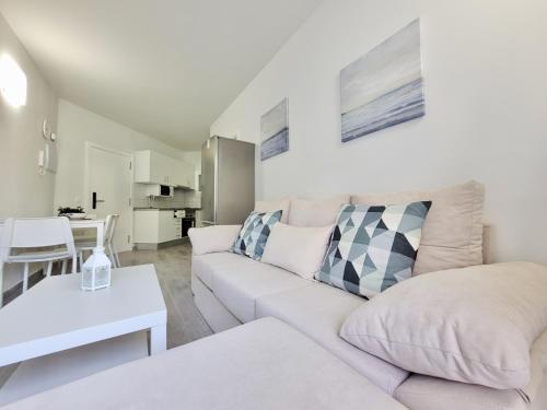 Apartamento con vistas laterales al mar del hotel La Hoya 29. Foto 10