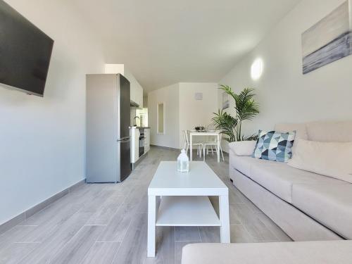 Apartamento con vistas laterales al mar del hotel La Hoya 29. Foto 14