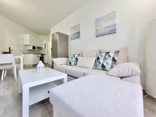 Apartamento con vistas laterales al mar del hotel La Hoya 29. Foto 20