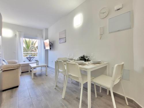 Apartamento con vistas laterales al mar del hotel La Hoya 29. Foto 21