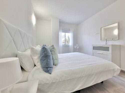 Apartamento con vistas laterales al mar del hotel La Hoya 29. Foto 24