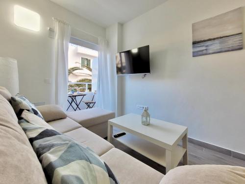 Apartamento con vistas laterales al mar del hotel La Hoya 29. Foto 25