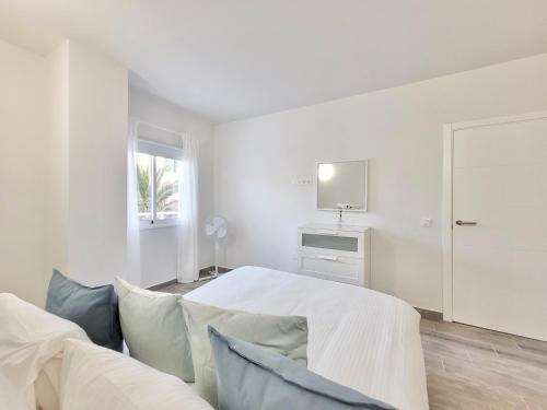 Apartamento con vistas laterales al mar del hotel La Hoya 29. Foto 36