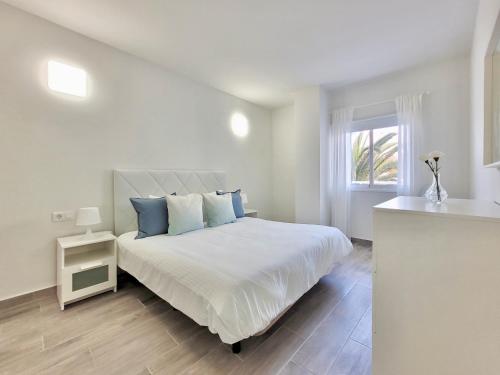 Apartamento con vistas laterales al mar del hotel La Hoya 29. Foto 37