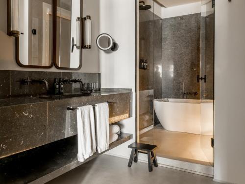 Suite Grand del hotel Mercer Plaza Sevilla 5 Gl. Foto 3