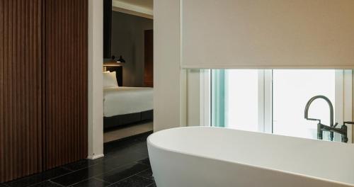 Suite Junior del hotel Mercer Plaza Sevilla 5 Gl. Foto 7