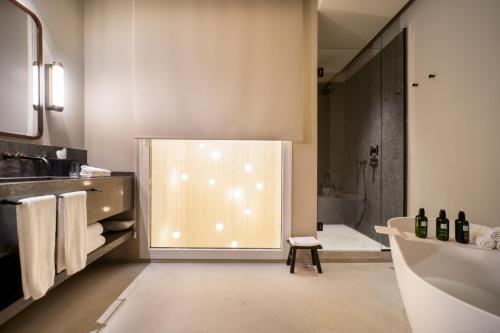 Suite Mercer del hotel Mercer Plaza Sevilla 5 Gl. Foto 4