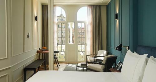 Habitación Doble Premium con Vistas del hotel Mercer Plaza Sevilla 5 Gl. Foto 3
