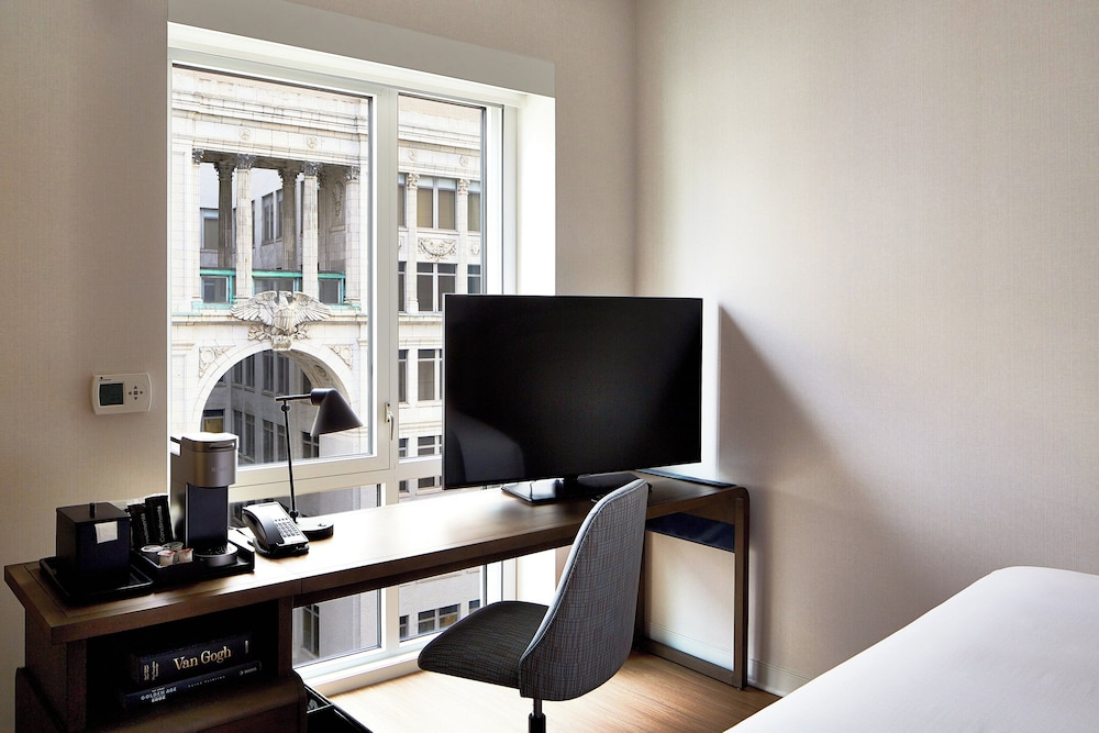 Habitación estándar, 1 cama de matrimonio grande del hotel Indigo NYC Financial District, an IHG Hotel. Foto 5