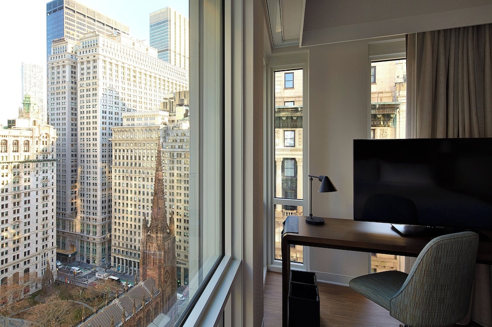 Habitación estándar, 1 cama de matrimonio grande, en esquina del hotel Indigo NYC Financial District, an IHG Hotel