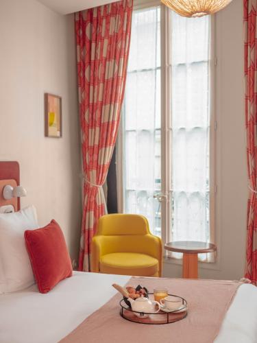 Habitación Doble Deluxe con acceso a la zona de bienestar y a la bañera de hidromasaje bajo petición - 1 o 2 camas del hotel Saint André Des Arts. Foto 2