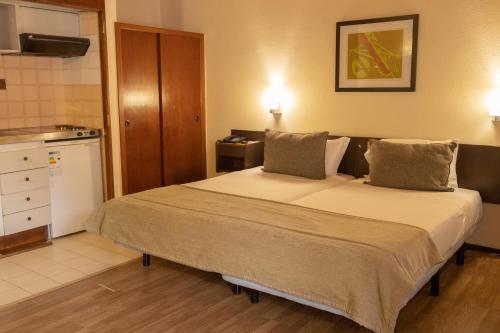 Habitación Doble Superior - 2 camas del hotel Flag Madeira - Ribeira Brava. Foto 7