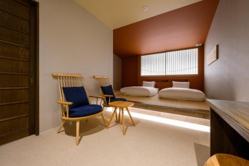 Habitación Doble Deluxe - 2 camas del hotel Wood Takayama. Foto 3