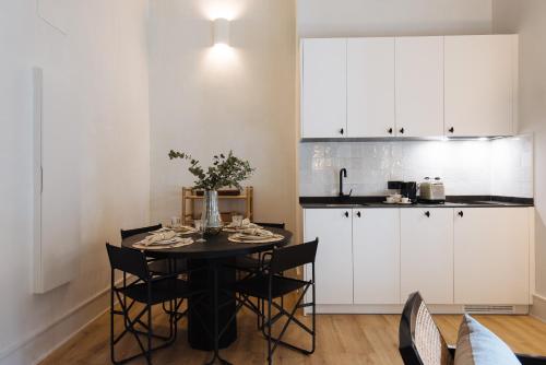 Suite con balcón del hotel Casa Del Rey Sabio. Foto 5