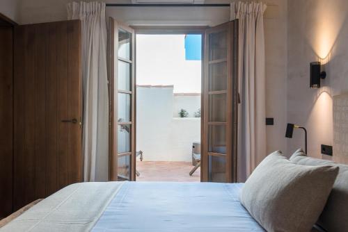 Suite con terraza del hotel Casa Del Rey Sabio. Foto 5