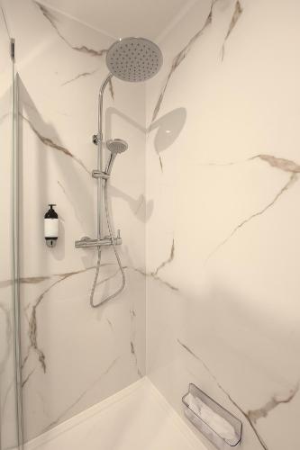 Apartamento de 1 dormitorio con vistas al jardín del hotel Sevilla Palace. Foto 14