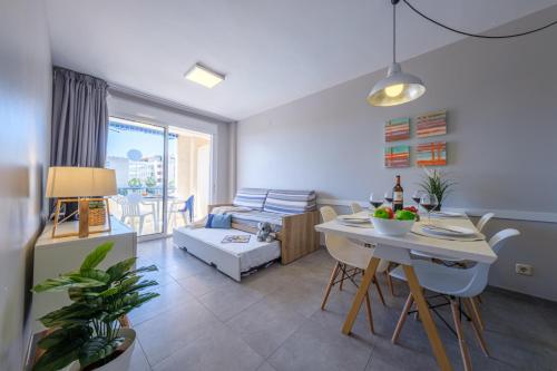 Apartamento 1 habitación Sofá Cama incluido 1 Cama doble kitchenette del hotel Estival Park. Foto 11