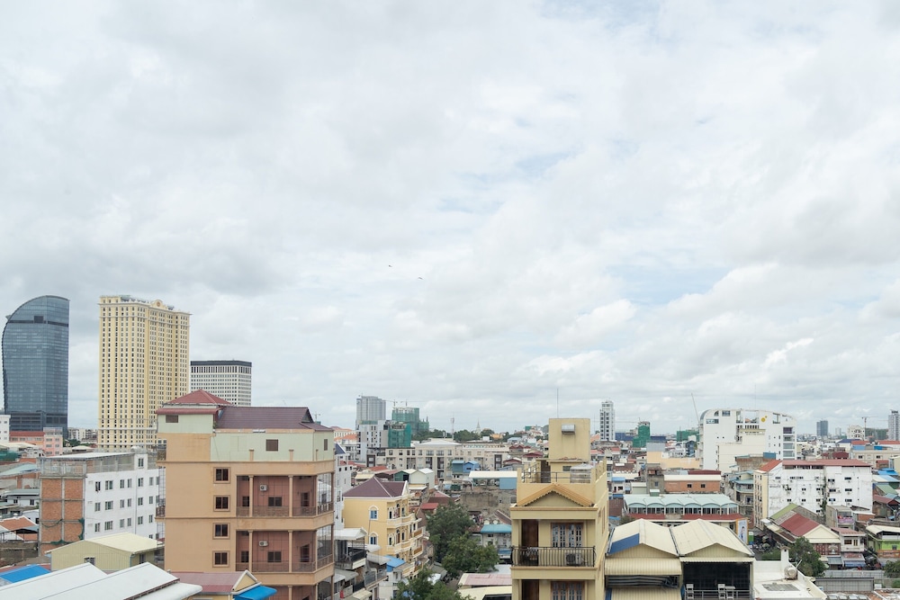 Suite Regency del hotel Hyatt Regency Phnom Penh. Foto 10