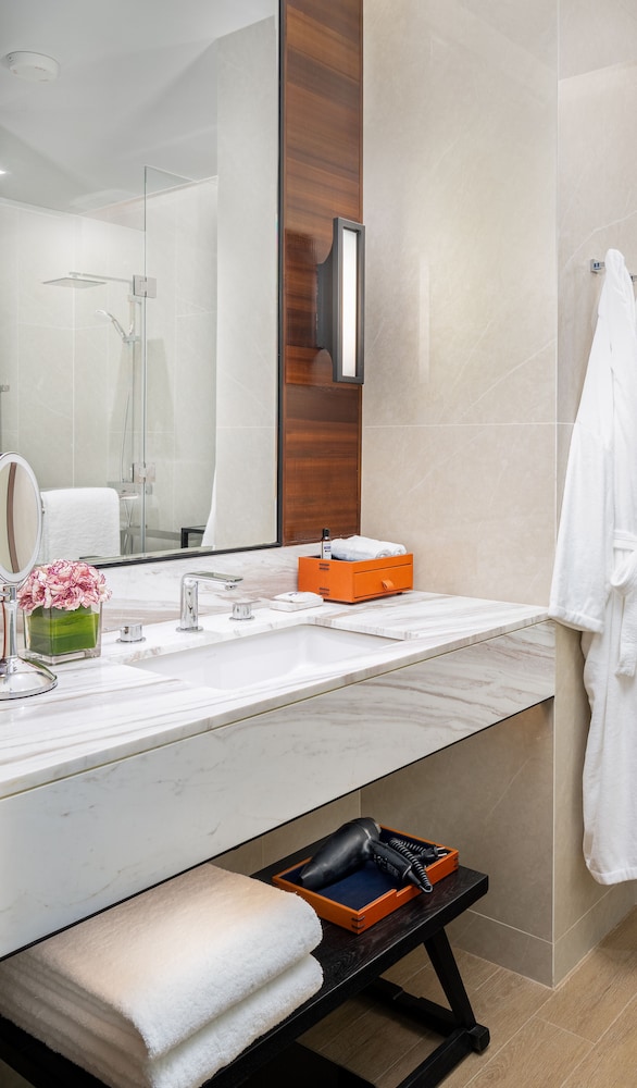1 Cama King del hotel Hyatt Regency Phnom Penh. Foto 6
