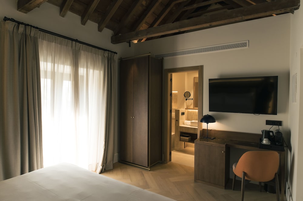 Habitación superior con 1 cama doble o 2 individuales del hotel Legado Magdalena. Foto 15