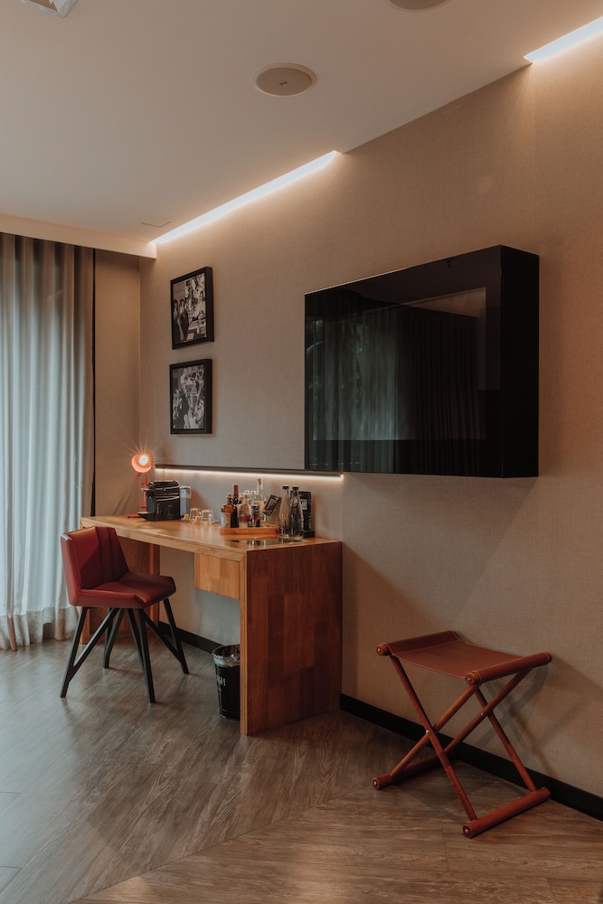 Suite Junior del hotel The Click Clack Medellin. Foto 3