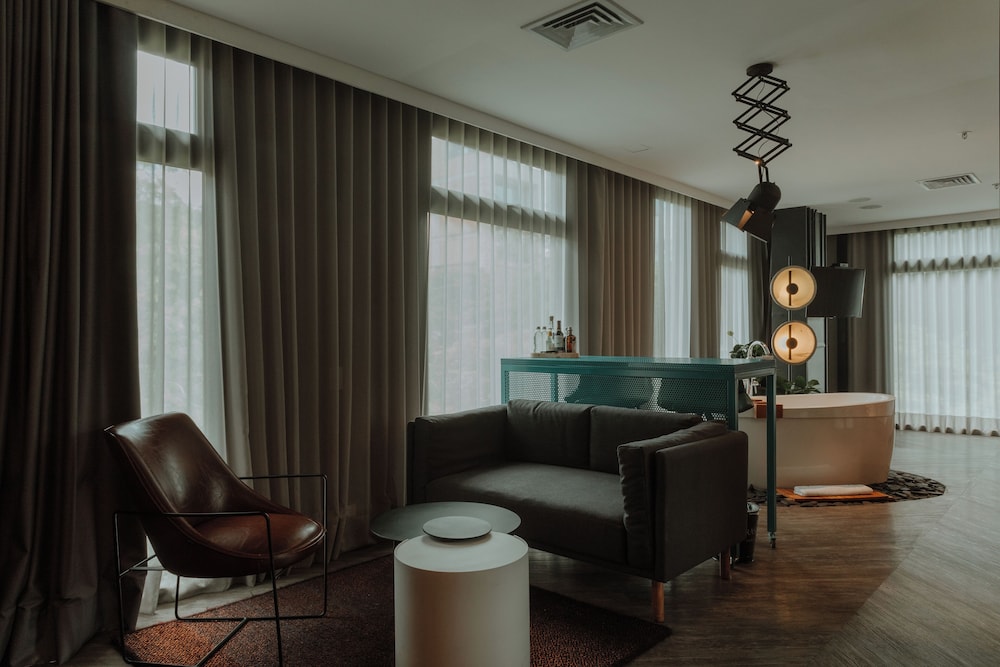 Suite Deluxe (2XL) del hotel The Click Clack Medellin. Foto 3