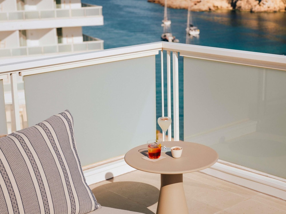 Suite «Headliner» en la azotea con vistas al mar del hotel Hyde Ibiza